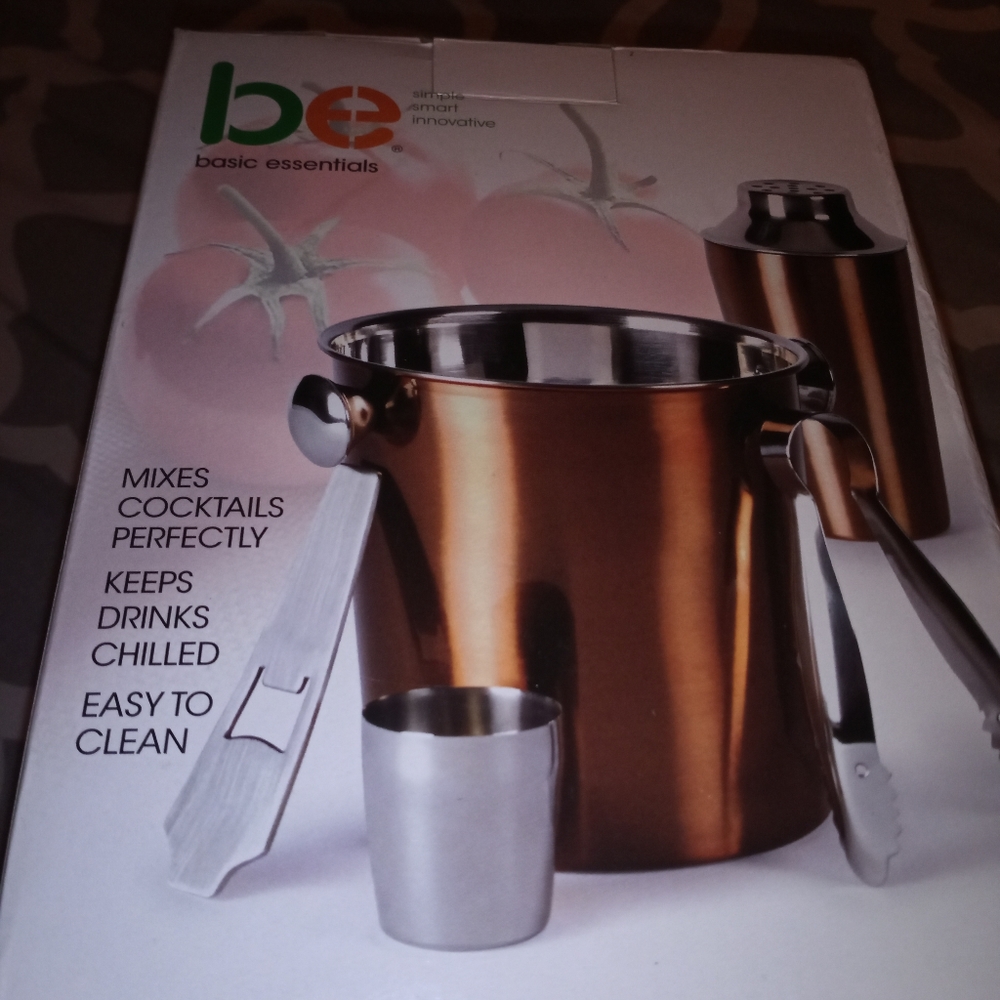 B.E basic essentials stainless steel bar set